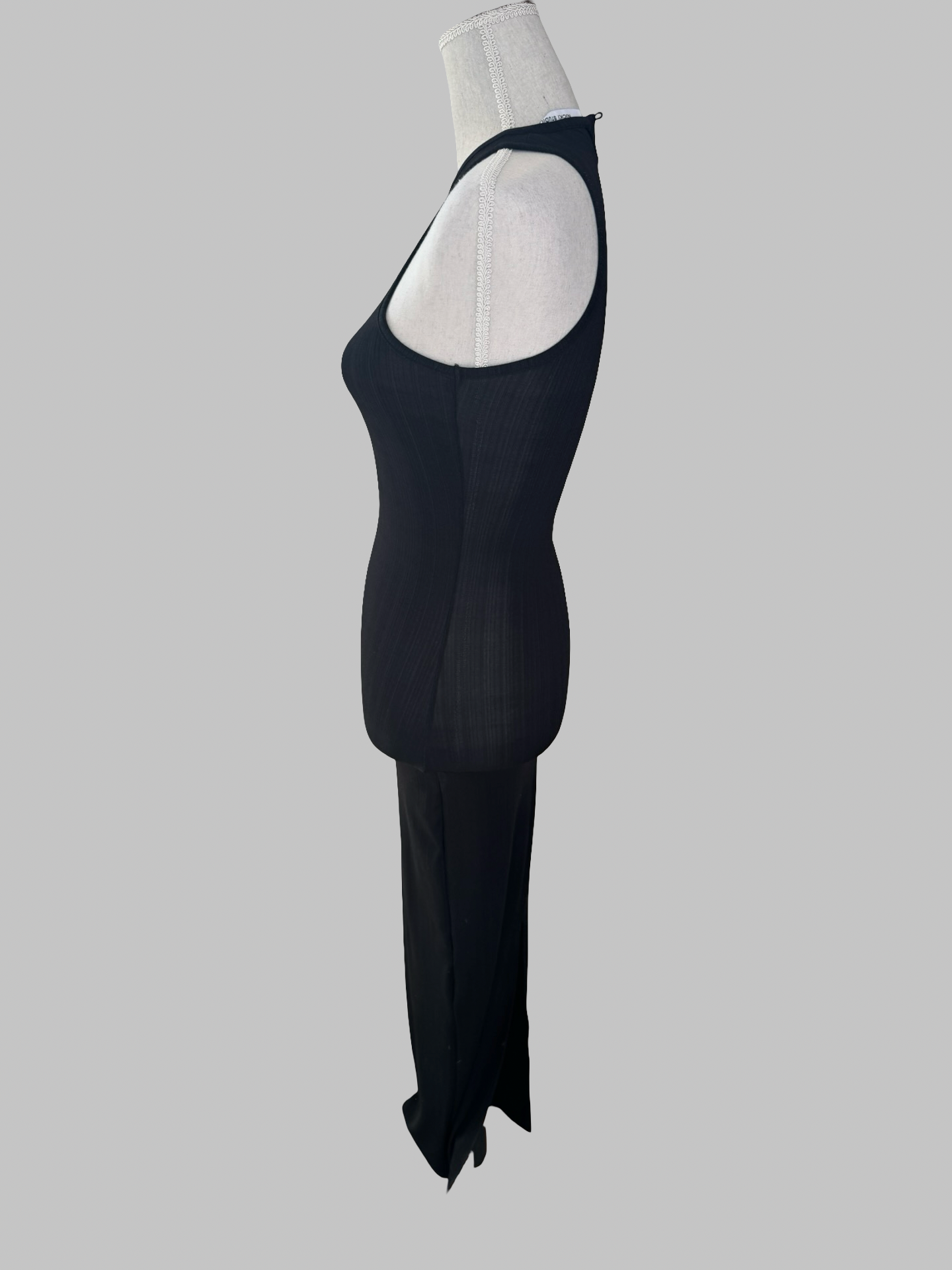 Robe Nicki Studios