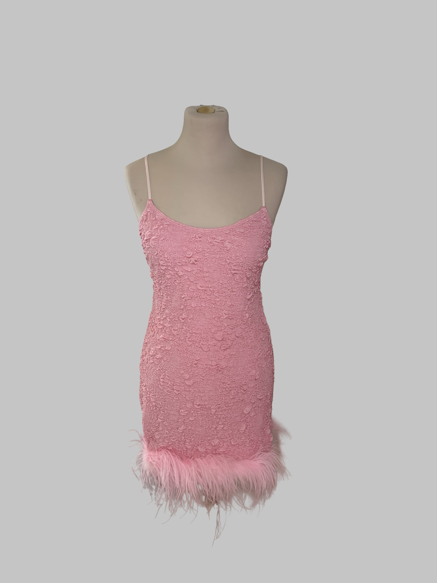 Robe Leslie Amon