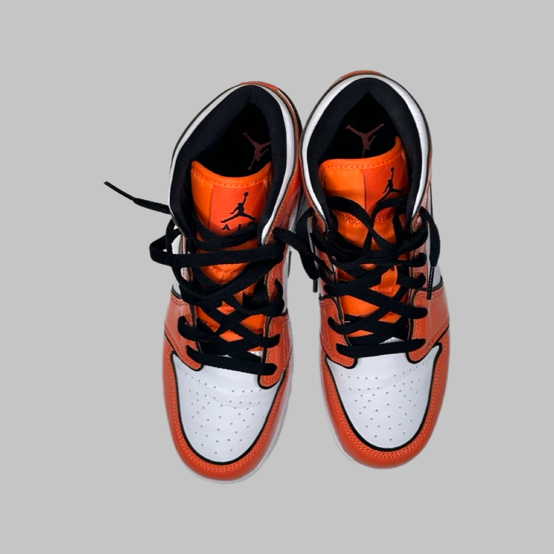 Baskets Nike Air Jordan mid turf