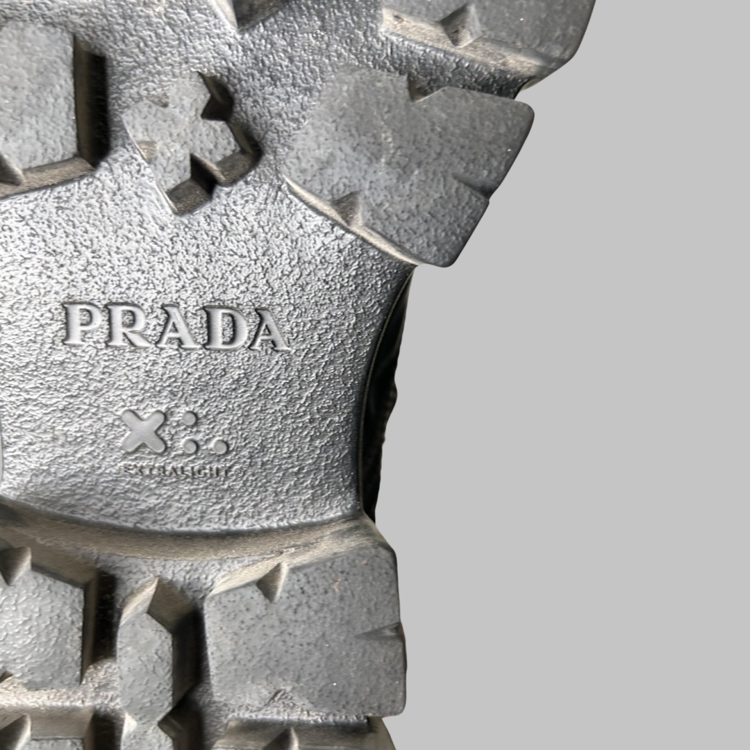 Boots Prada