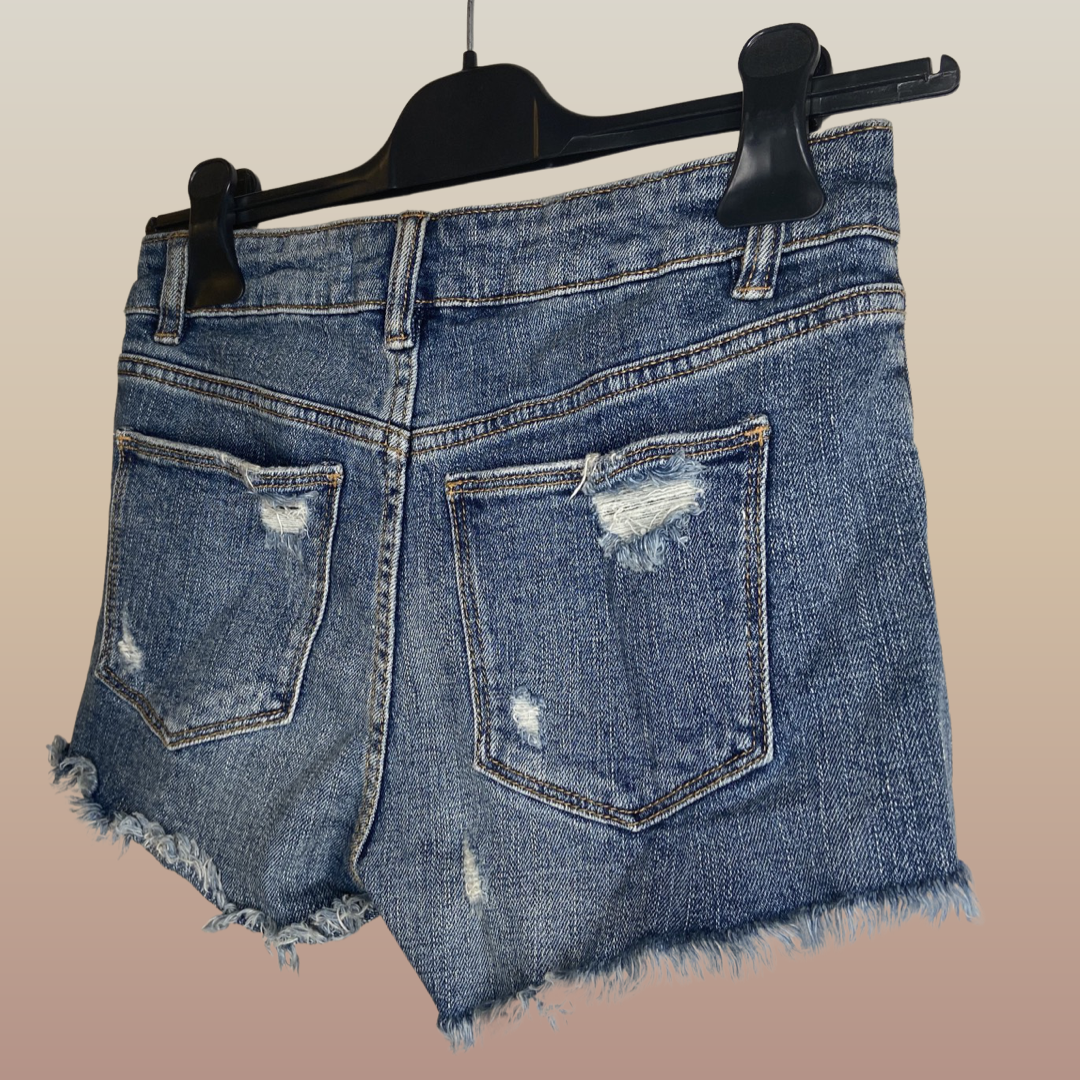 Short Zara