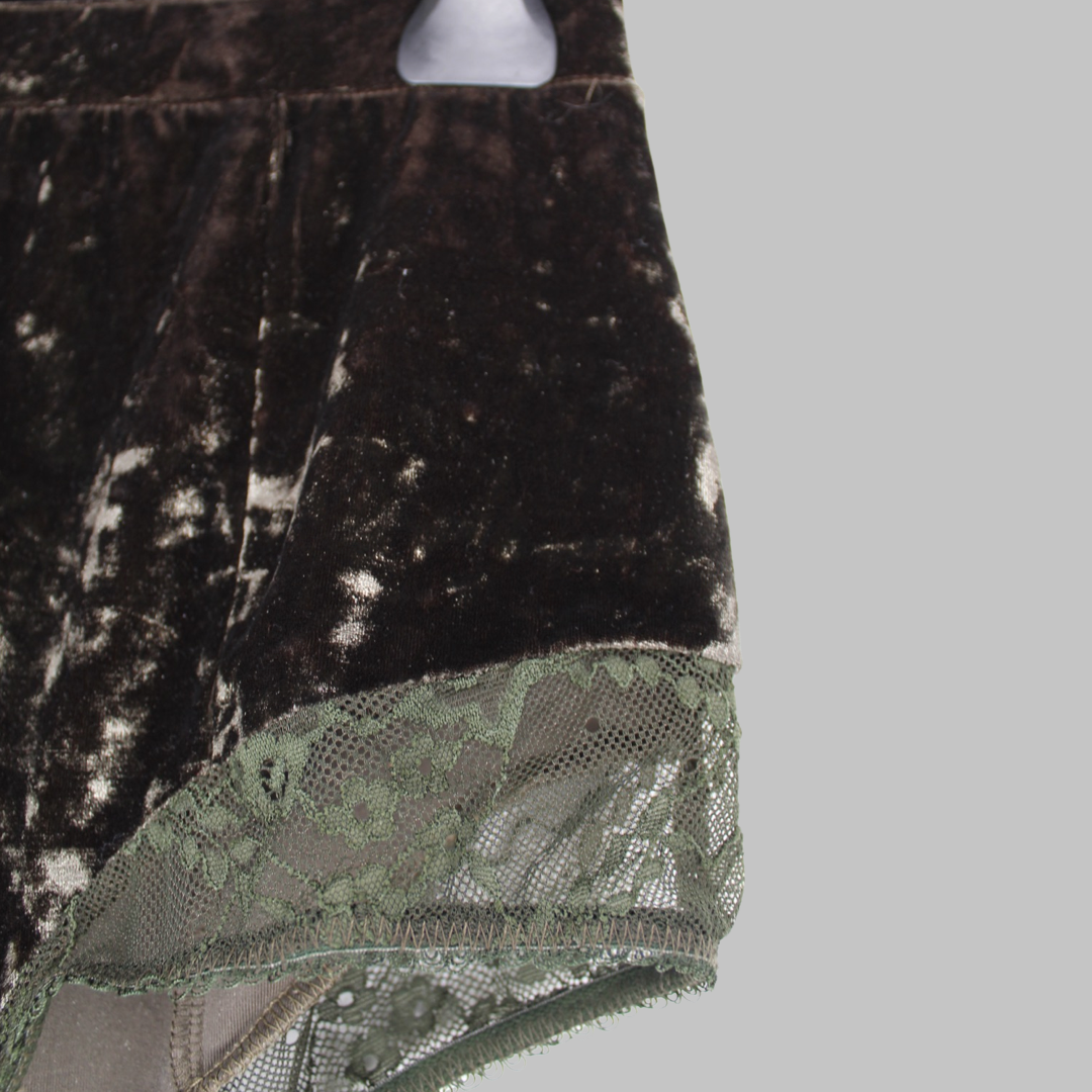 Short MinkPink