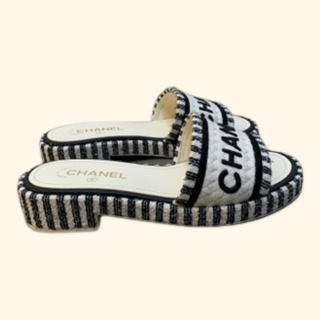 Mules Chanel
