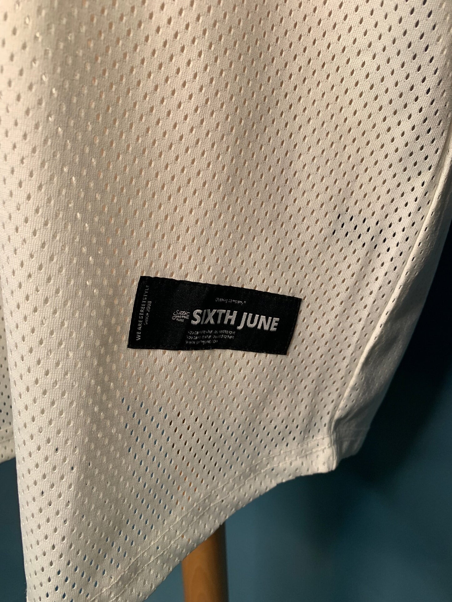 T-shirt Sixth June