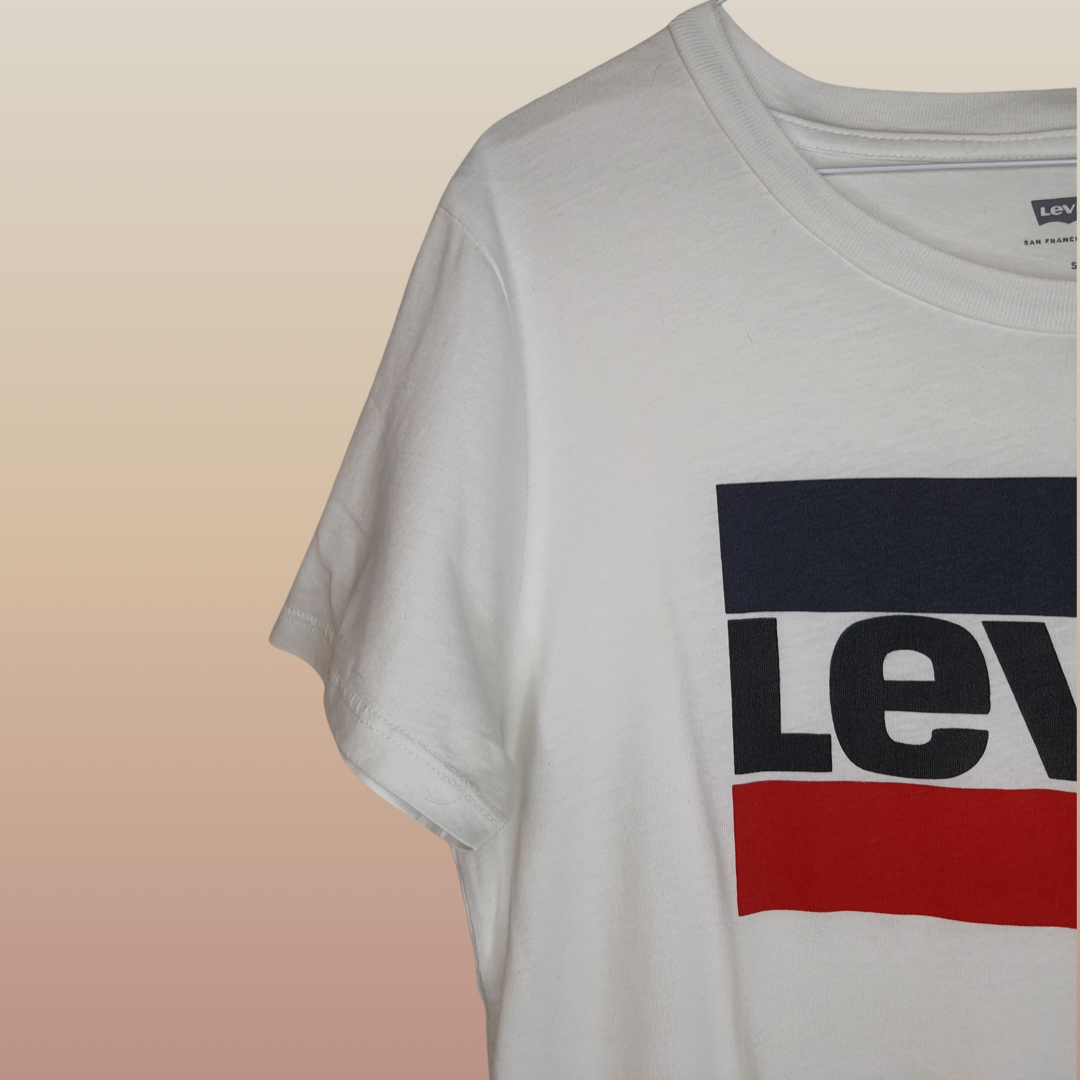 Tee Levi's
