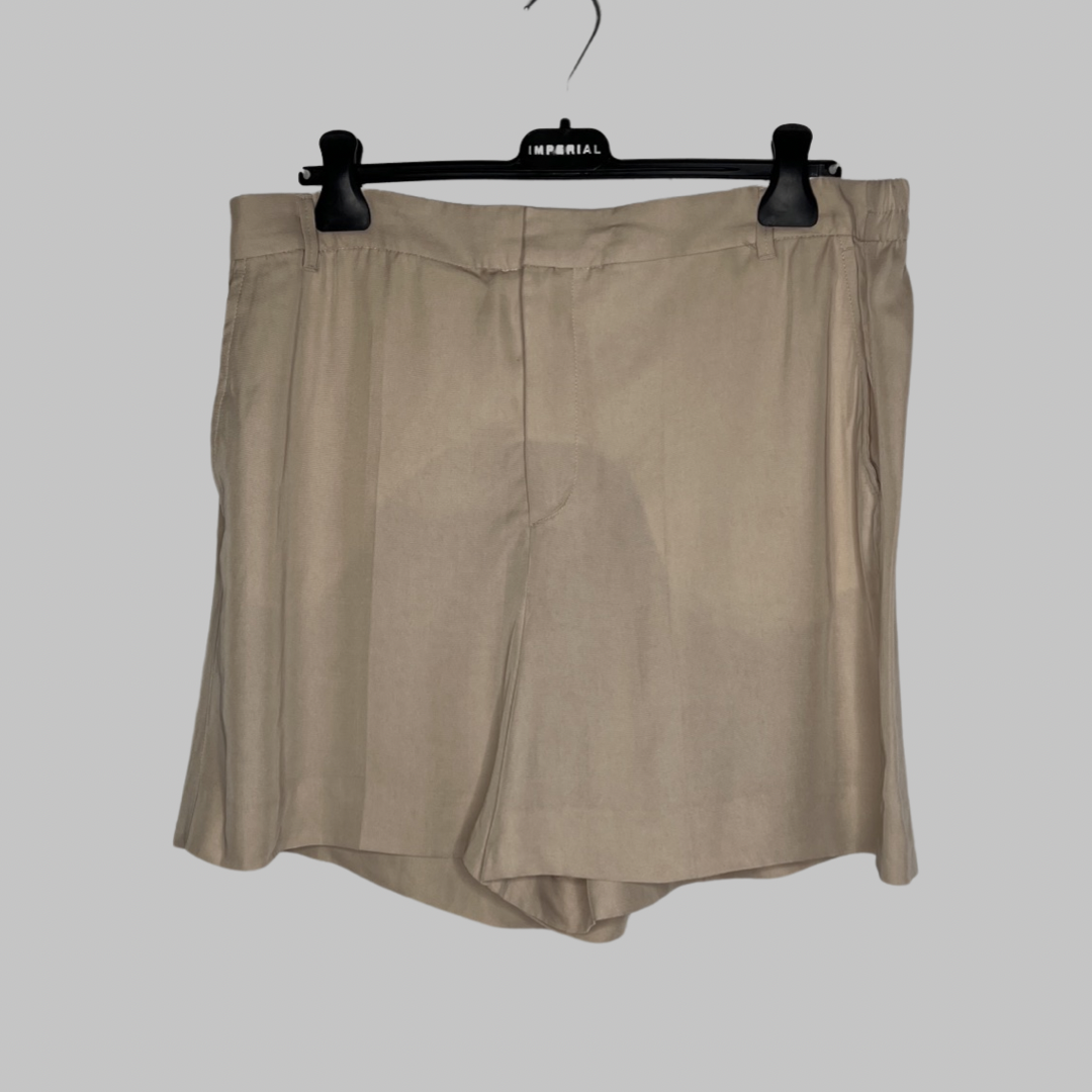Short Zara