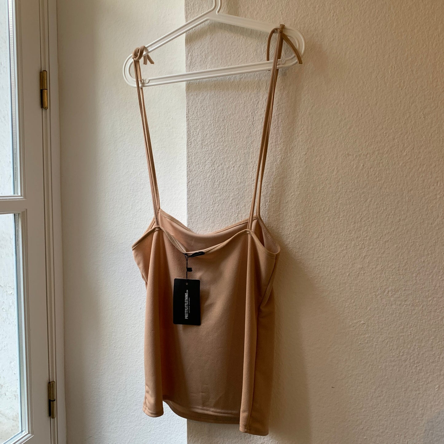 Robe bretelles Pretty Little Thing