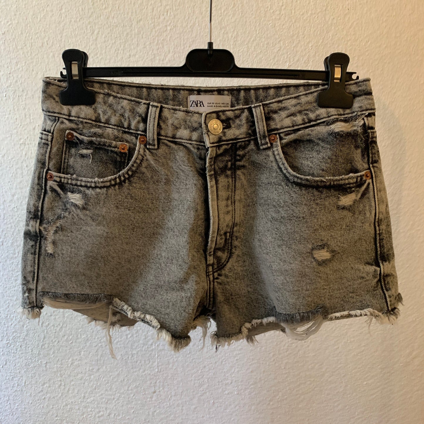 Short Zara
