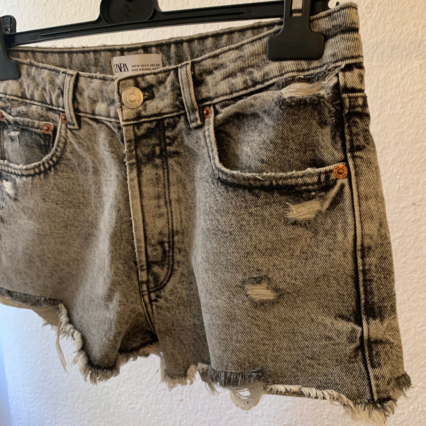 Short Zara