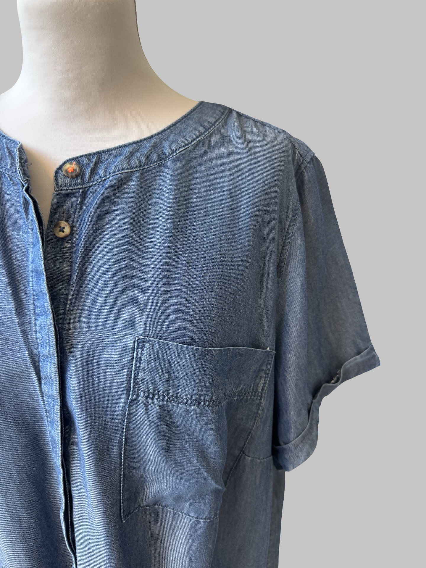 Robe Cecil