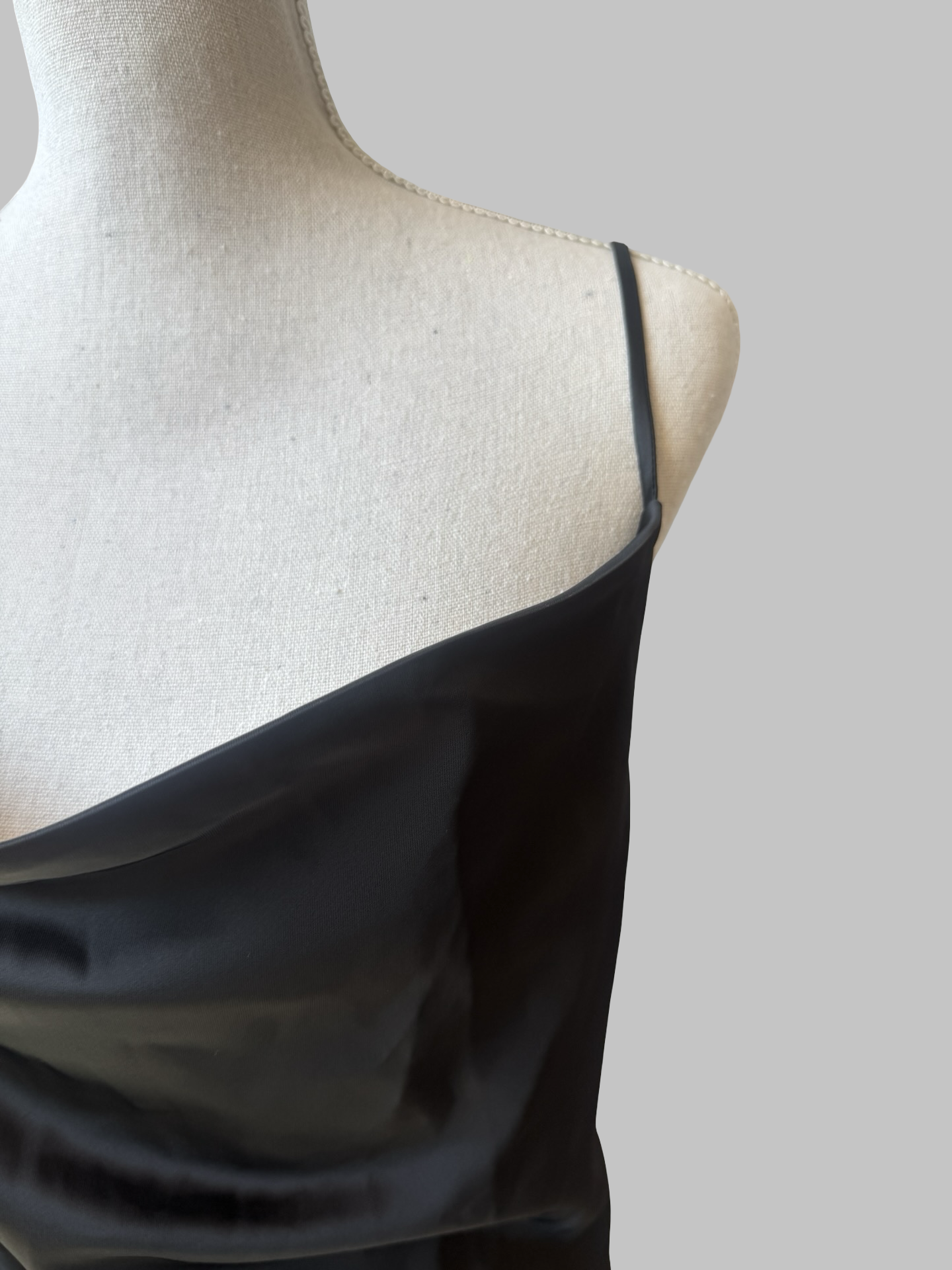 Robe M-Kae