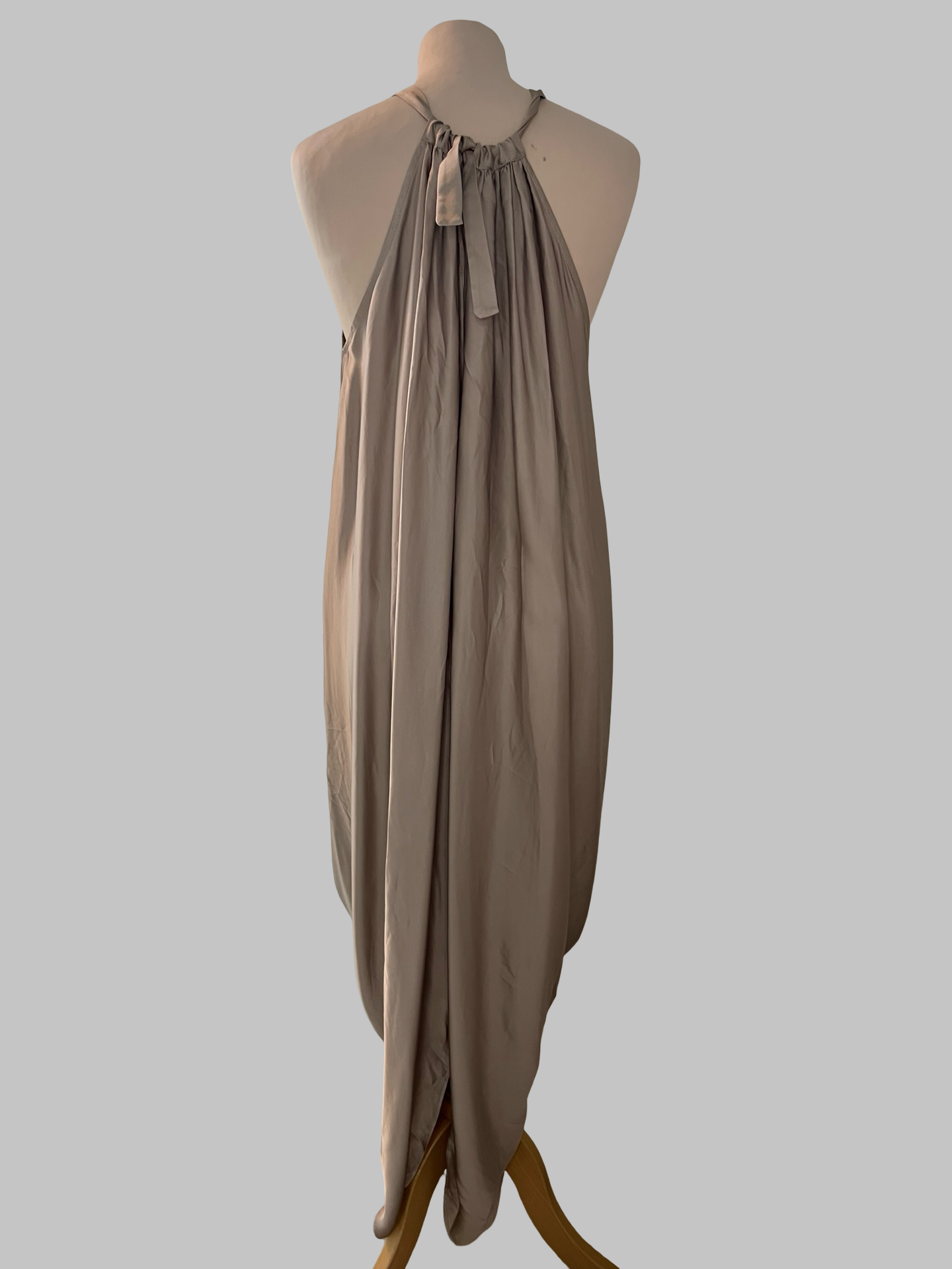 Robe Ionna Kourbella