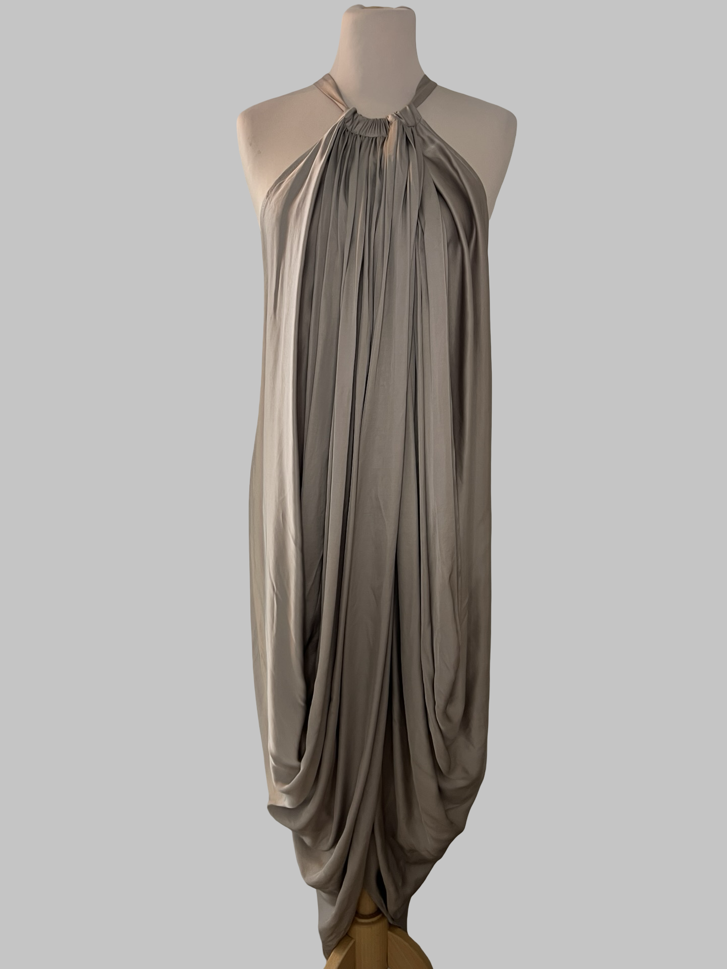 Robe Ionna Kourbella