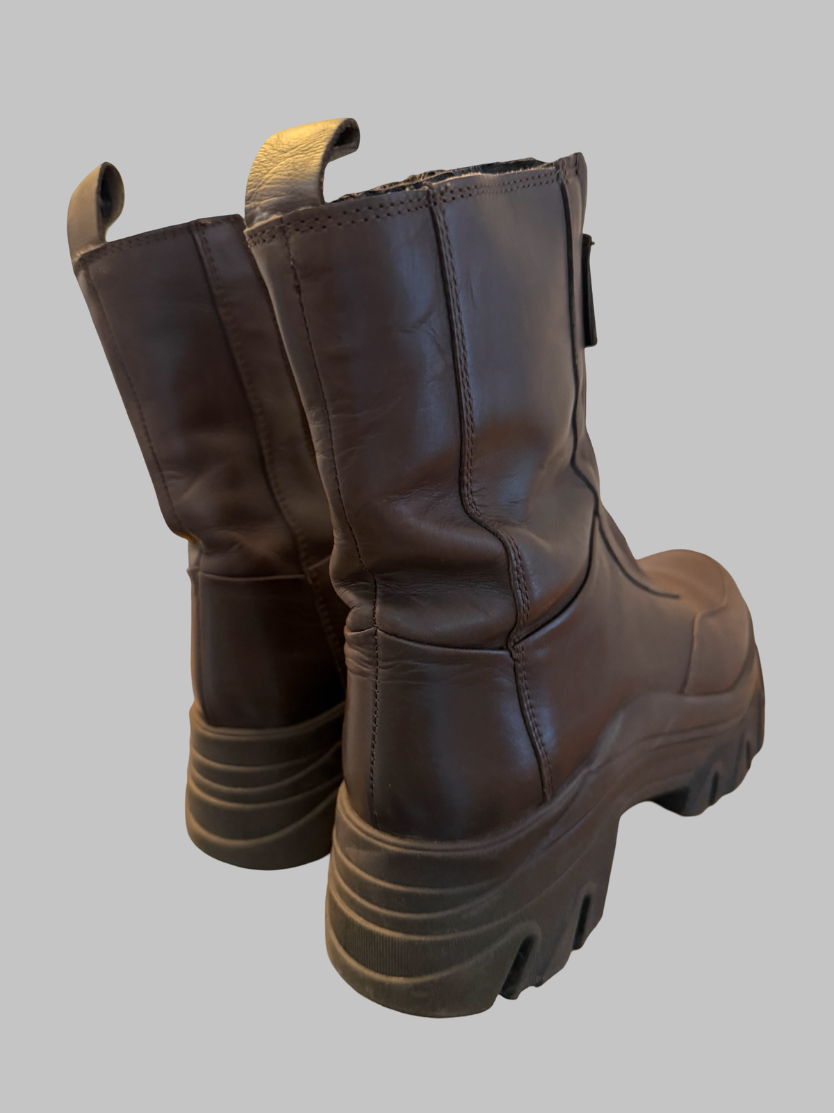 Boots Sacha
