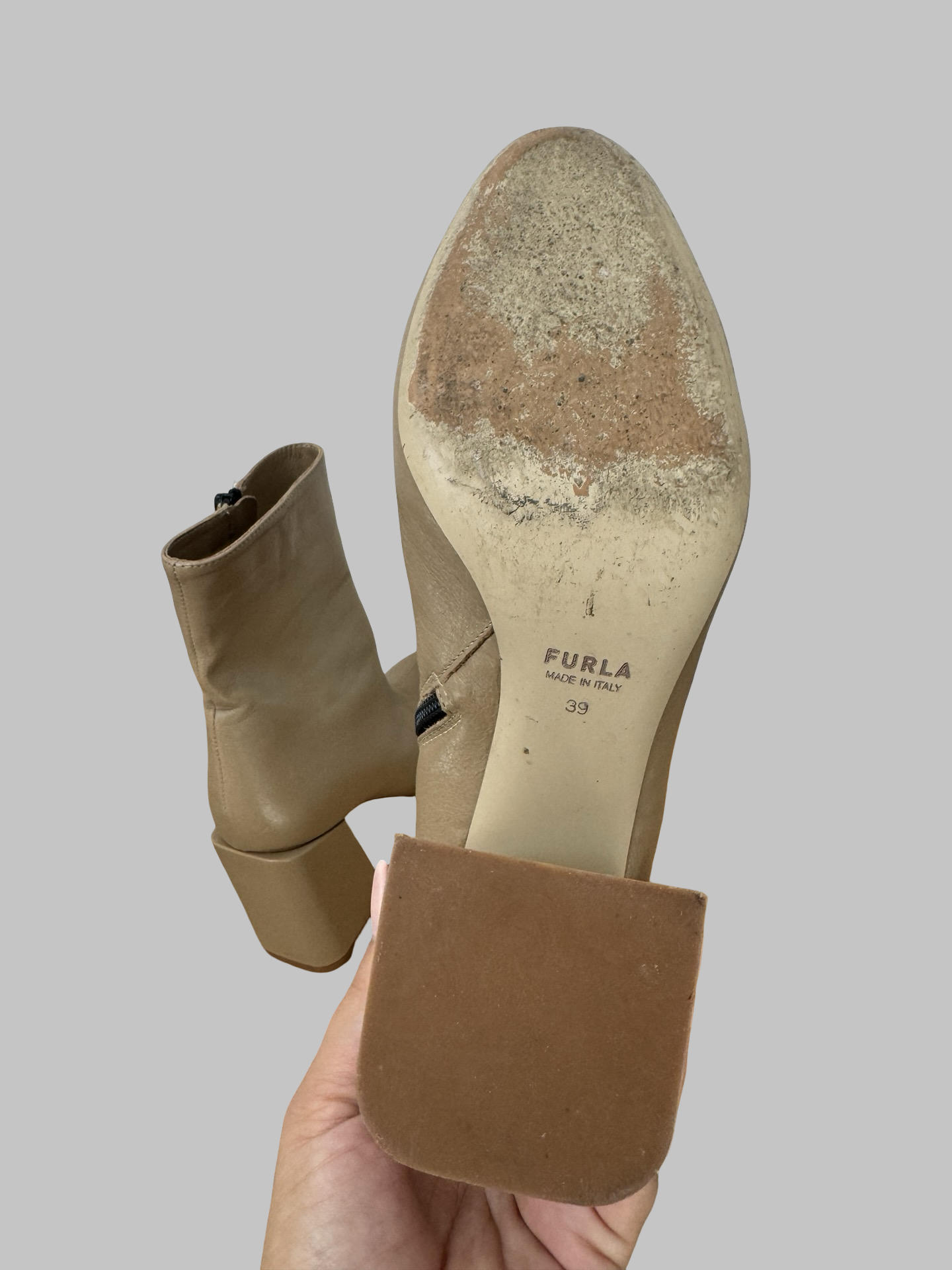 Boots Furla