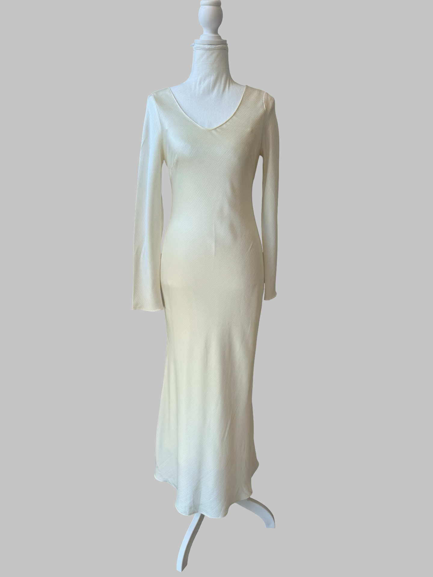 Robe Neva Hu