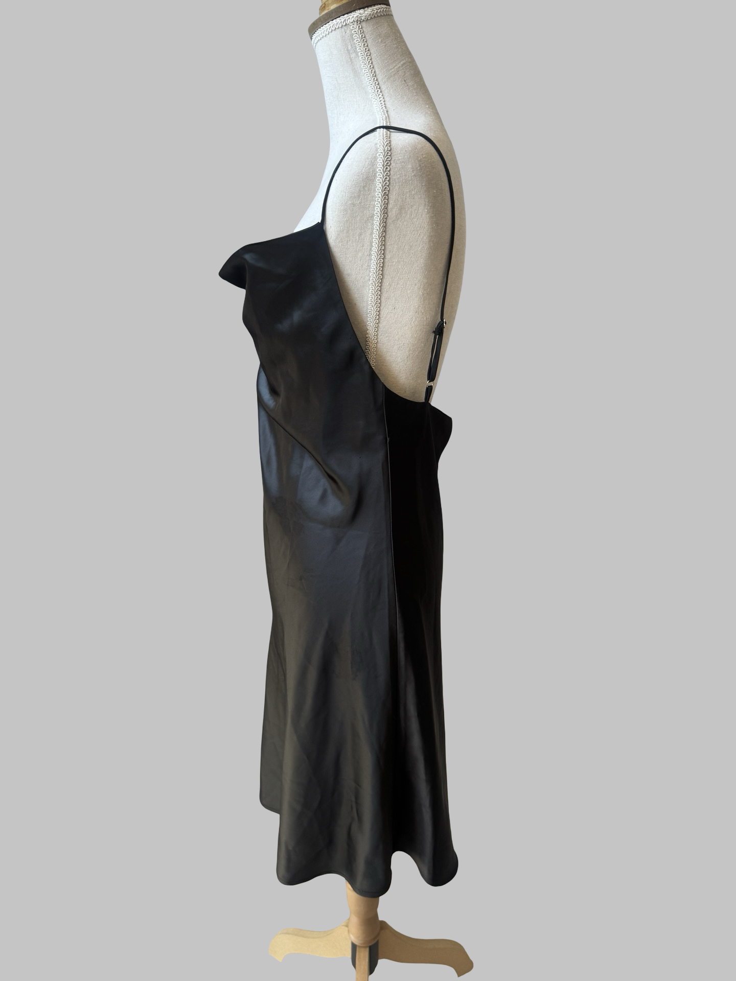 Robe M-Kae