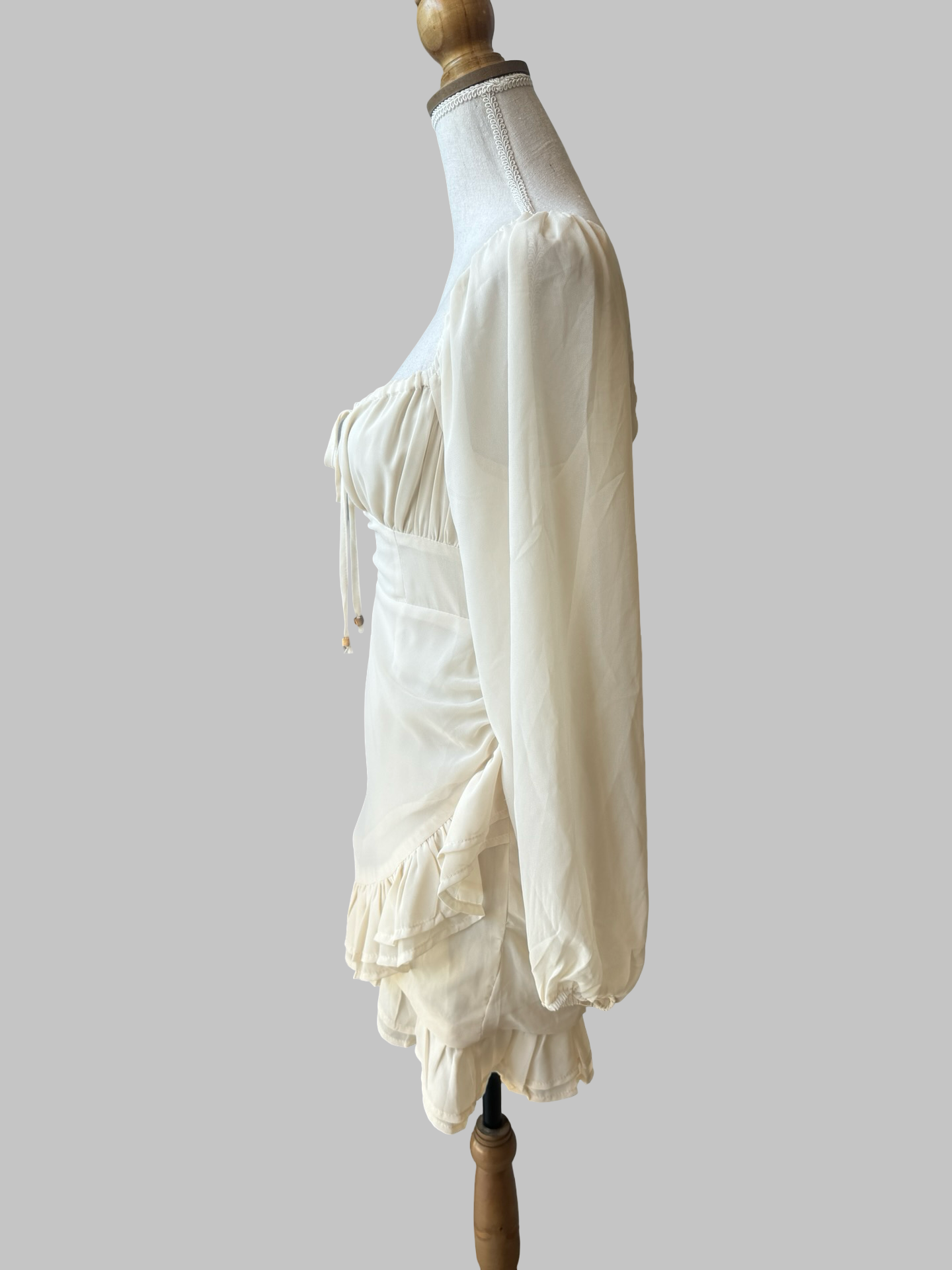 Robe ShowPo.