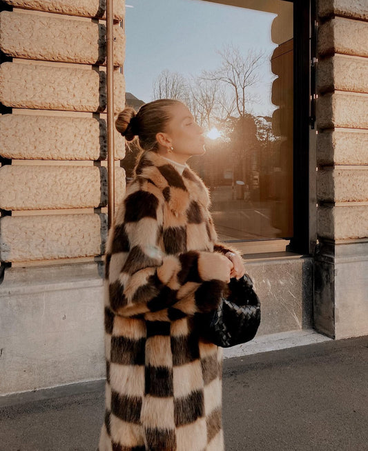 Manteau Stand Studio