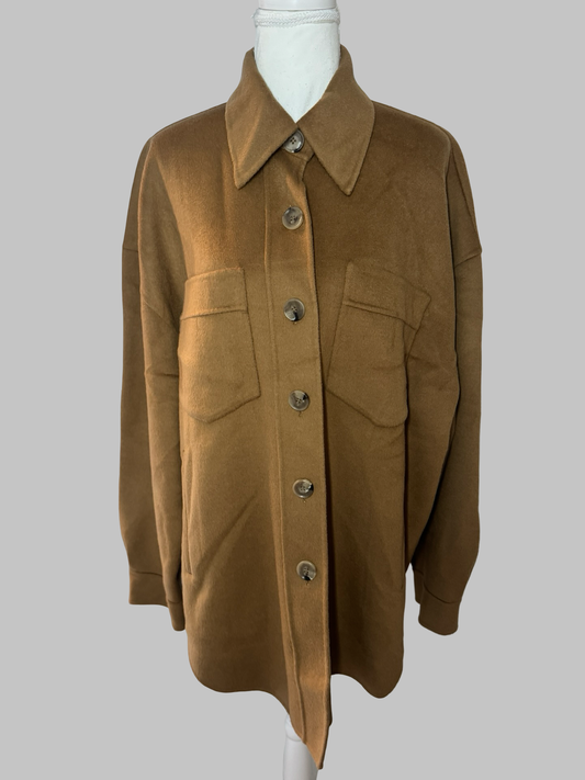 Sur chemise Nanushka