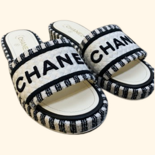 Mules Chanel