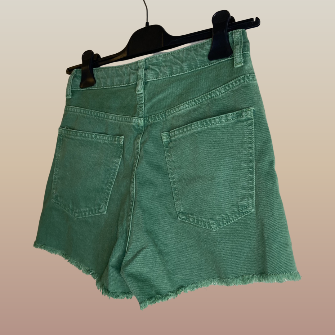 Short Zara