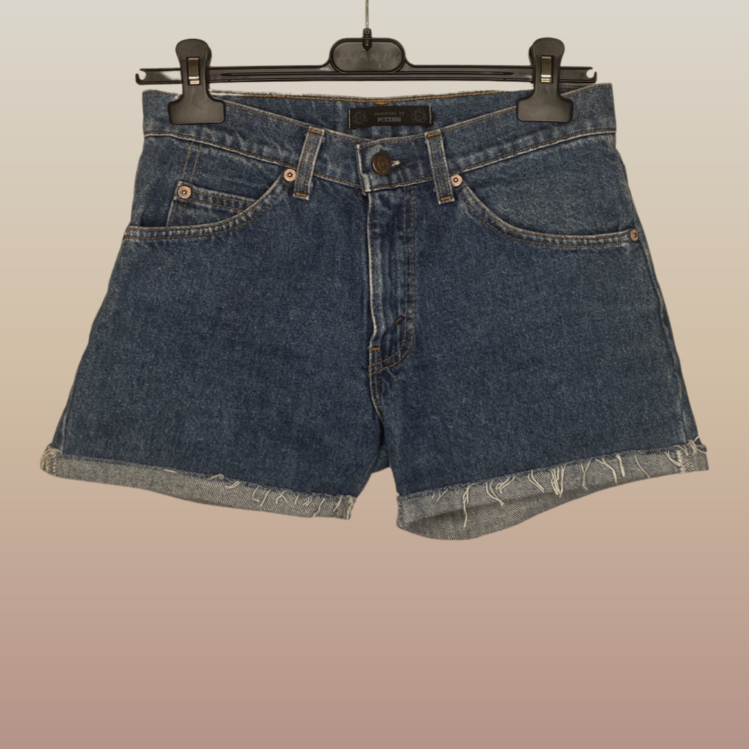 Short Levi's