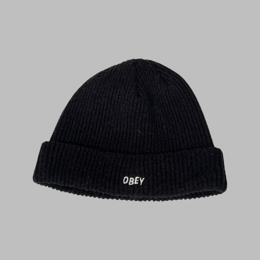 Bonnet Obey