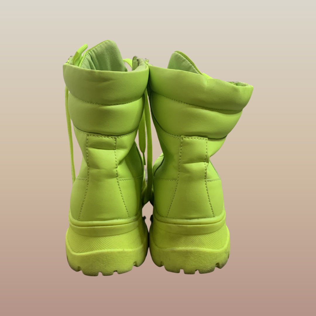 Boots fluo