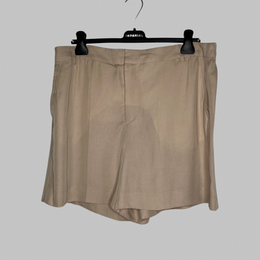 Short Zara