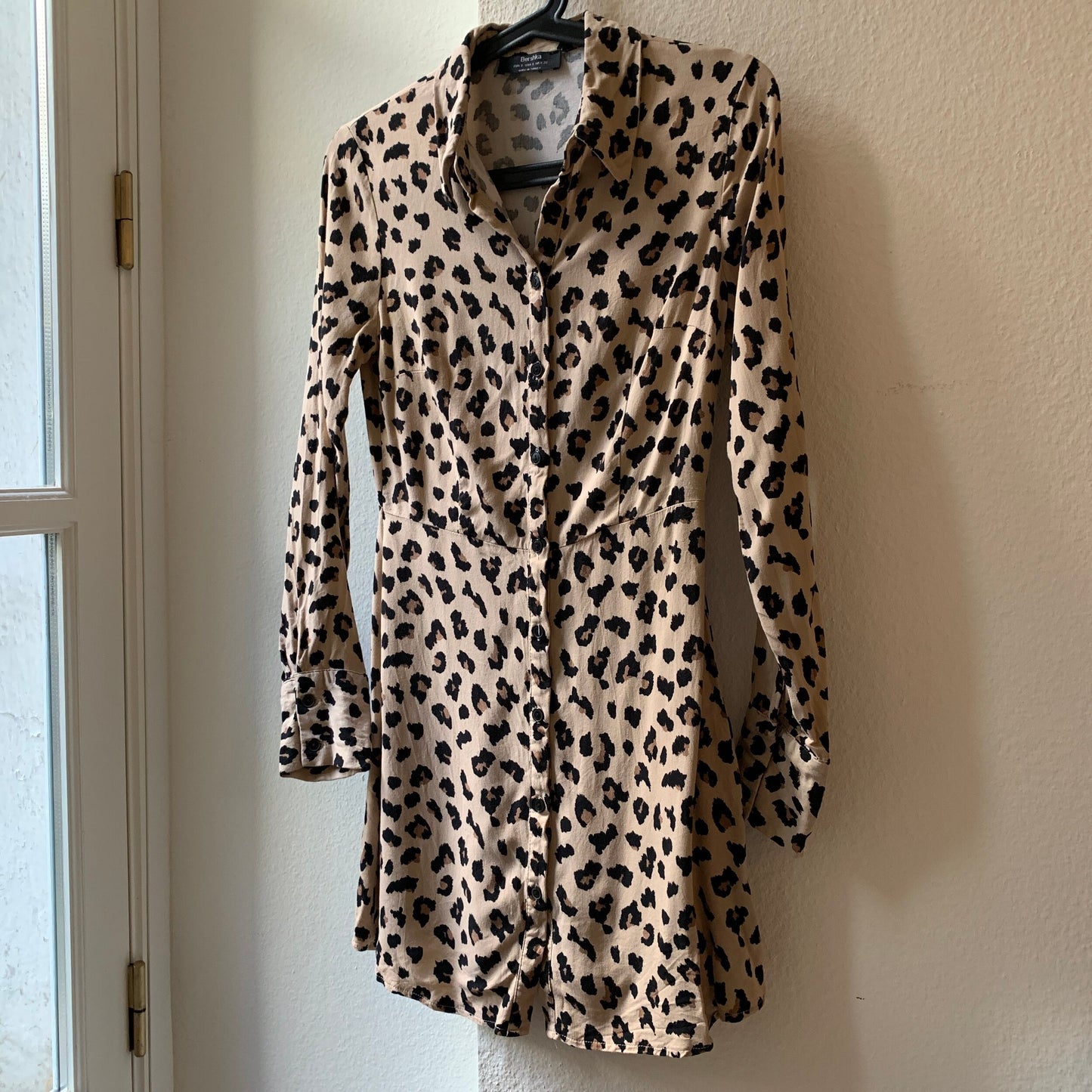 Robe léopard Bershka