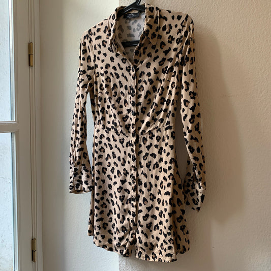 Robe léopard Bershka